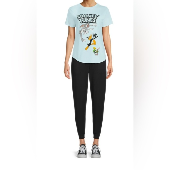 347.    Looney Tunes-inspired Graphic T-shirt (Bust 34”-38” Length 24”-25”) - Picture 1 of 8